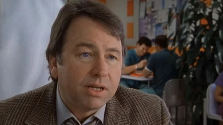 Sam Dorian (John Ritter) speaks seriously in cafeteria in Scrubs