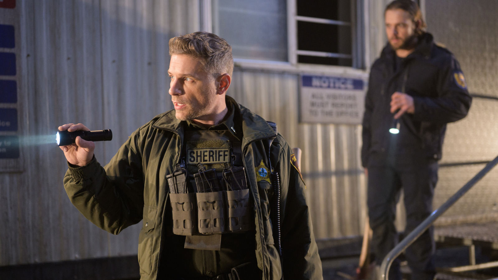 Sheriff Countrys Matt Lauria Unpacks Fire Country Crossover Chaos — Plus, Grade It! Sheriff Countrys Matt Lauria Unpacks Fire Country Crossover Chaos — Plus, Grade It!