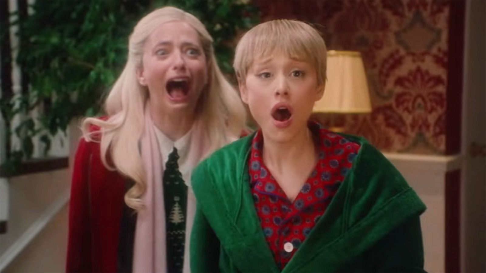 SNL’s Home Alone Parody Starring Ariana Grande As Kevin McCallister