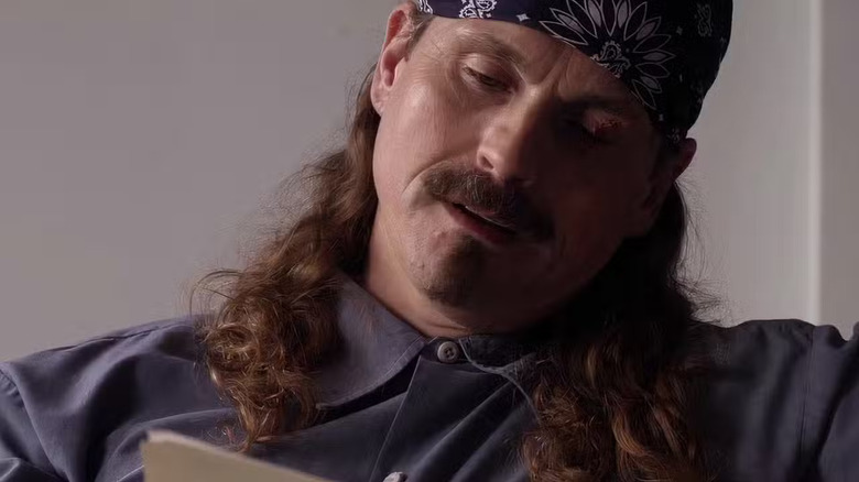Kurt Sutter as Otto Delaney, reading something in Sons of Anarchy.