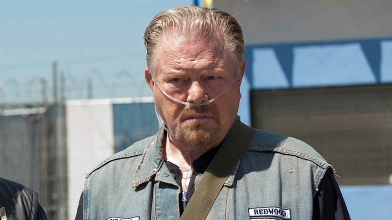 William Lucking as Piney Winston, wearing a breather in Sons of Anarchy.