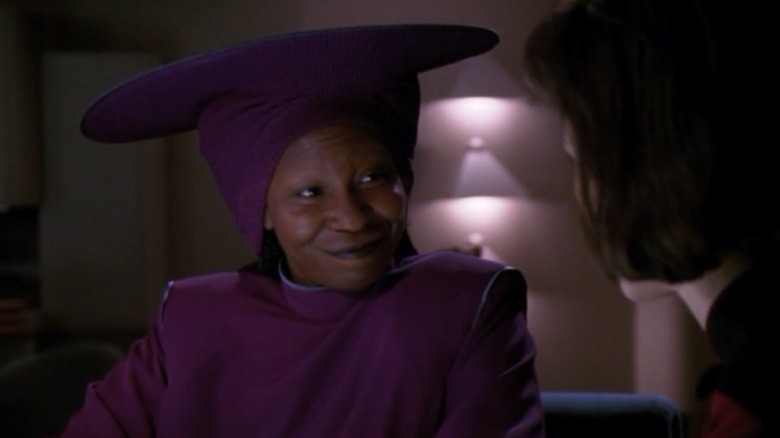 Guinan speaking in Ten Forward