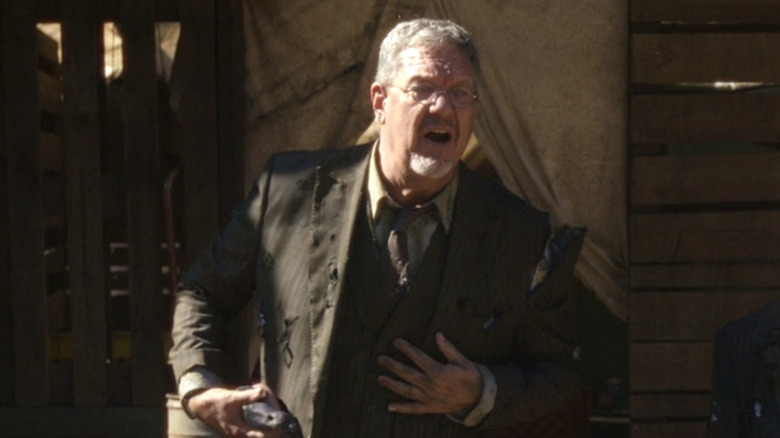 Penn Jillette in Stuart Fails to Save the Universe Season 1, Episode 1