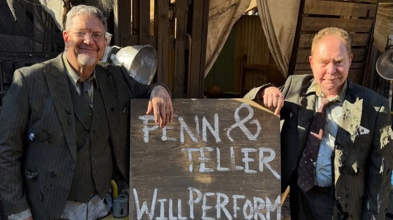 Penn Jillette in Stuart Fails to Save the Universe Season 1, Episode 1