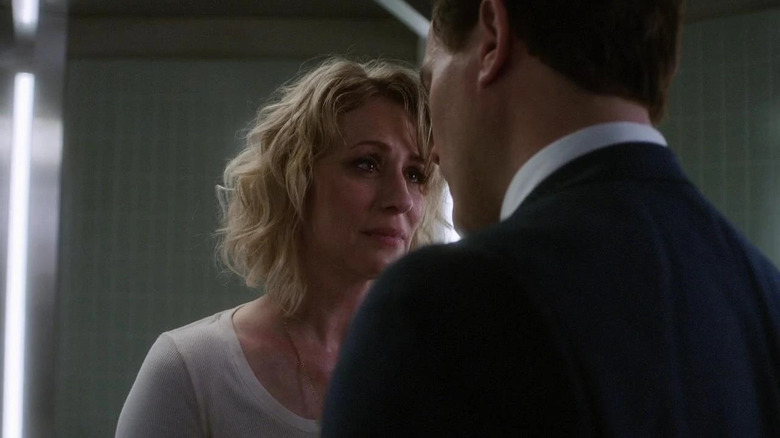 Arthur Ketch (David Haydn-Jones) looking at Mary (Samantha Smith) on "Supernatural."