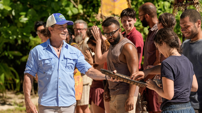 Jeff Probst hands out new buffs in Survivor 49