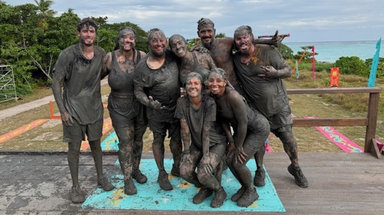 The press run's teal tribe completes a Survivor challenge