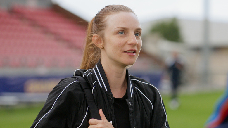 Faye Marsay as Lizzie in Ted Lasso Season 4, Episode 3