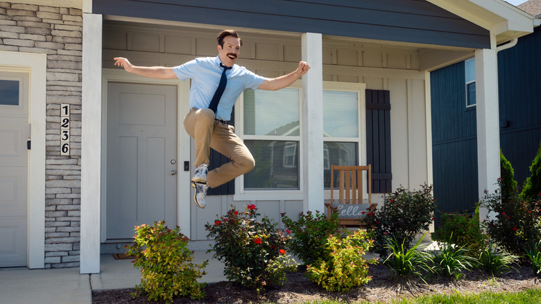 Jason Sudeikis in Ted Lasso Season 4, Episode 1