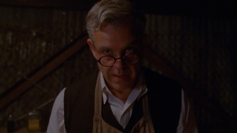Massimo Dolcefino gives Elsa Mars a second chance to walk in "American Horror Story: Freak Show."