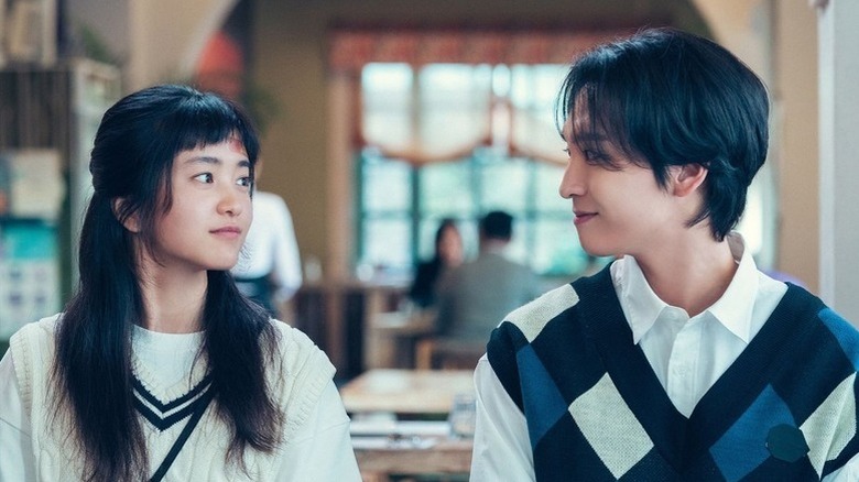 Na Hee-do and Baek Yi-jin smiling at each other in Twenty-Five Twenty-One