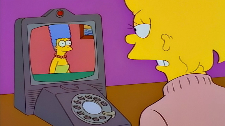 Lisa talks to Marge over a video phone on The Simpsons