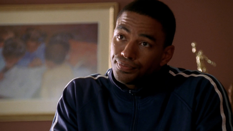 George looks across frame on Bones (2005-2017)