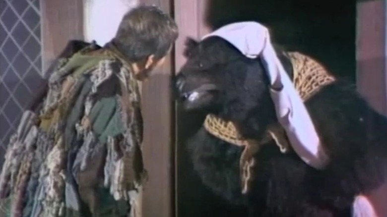 Andy Williams and Cookie the Bear on The Andy Williams Show