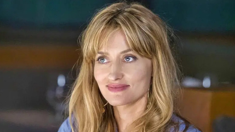 Karen (Natascha McElhone) smiling on "Californication."