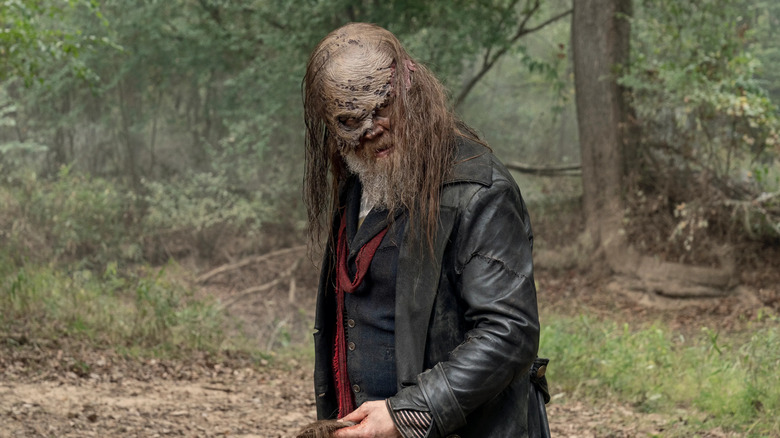 Ryan Hurst as Beta, wearing a mask in The Walking Dead.