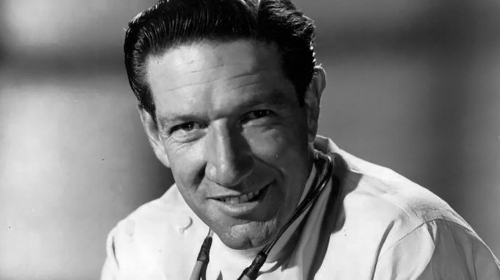How ’50s Medical Drama ‘Medic’ Shocked Viewers With Real Childbirth Footage