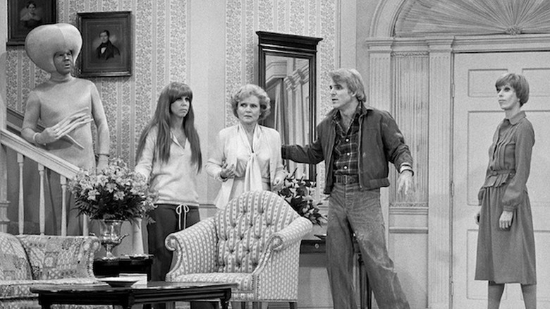 Tim Conway dressed as an alien, Vicki Lawrence, Betty White, Steve Martin, and Carol Burnett on The Carol Burnett Show