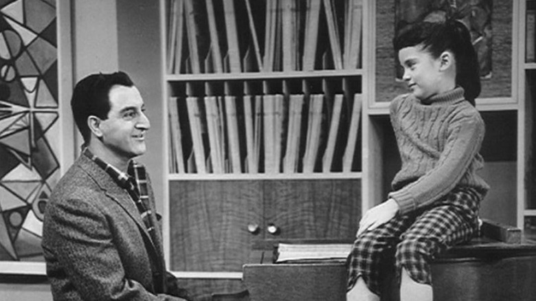 Danny Williams (Danny Thomas) speaks with his daughter Terry (Sherry Jackson) in The Danny Thomas Show