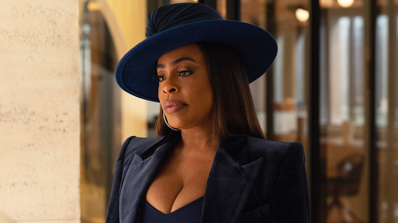 Niecy Nash-Betts in Episode 4 of Hulu's All's Fair
