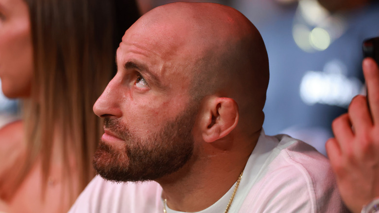 Alexander Volkanovski sitting down