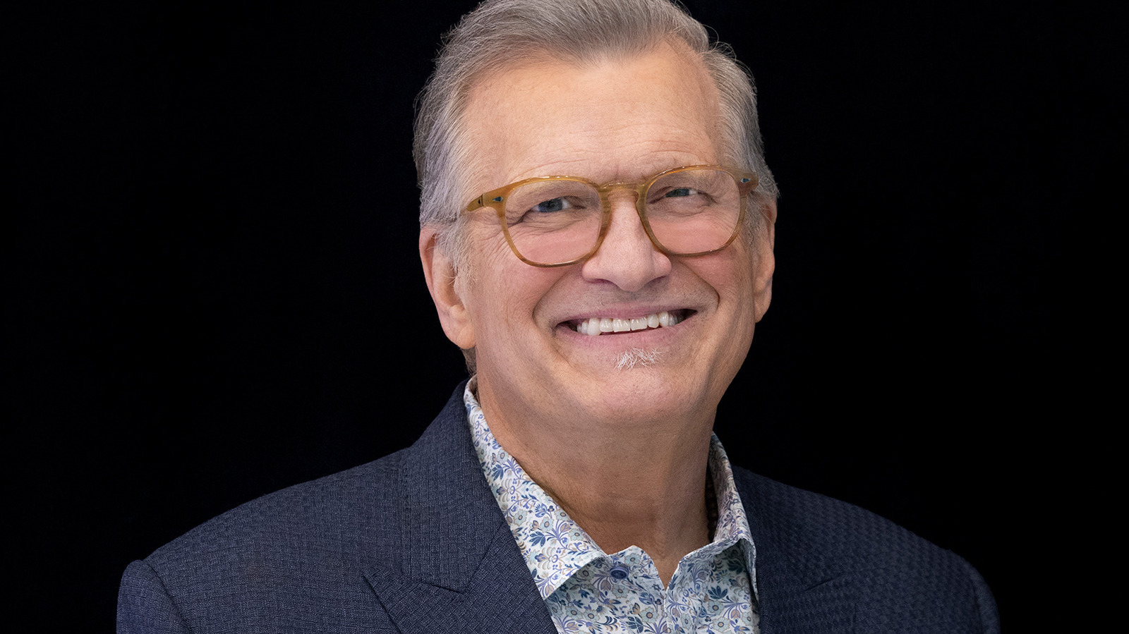 CBS revives “Undercover Boss” with Drew Carey; orders new unscripted series