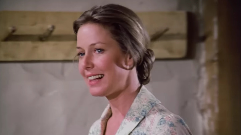 Karen Grassle as Caroline Ingalls, preparing for company on Little House on the Prairie.