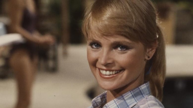 Patricia Klous as Fran in Aloha Paradise