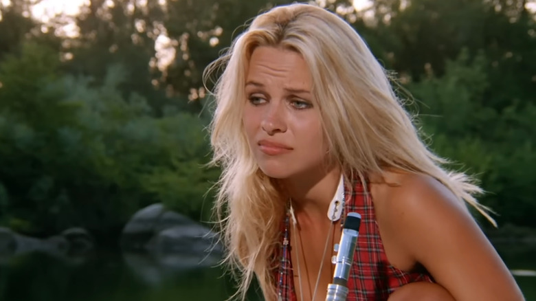 Baywatch, Pamela Anderson as CJ in her Season 3 introduction scene