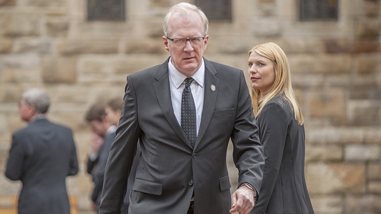 Lockhart walking away from Carrie in "Homeland"
