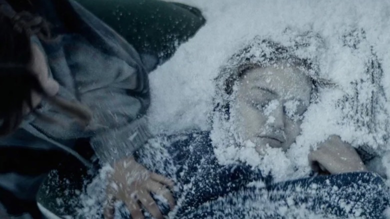 Jackie Taylor frozen to death in Yellowjackets