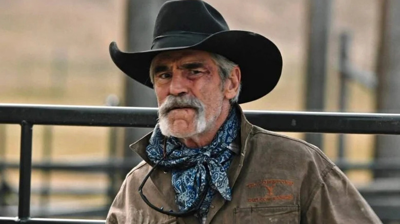 Forrie J. Smith's Lloyd Pierce looking concerned on Yellowstone
