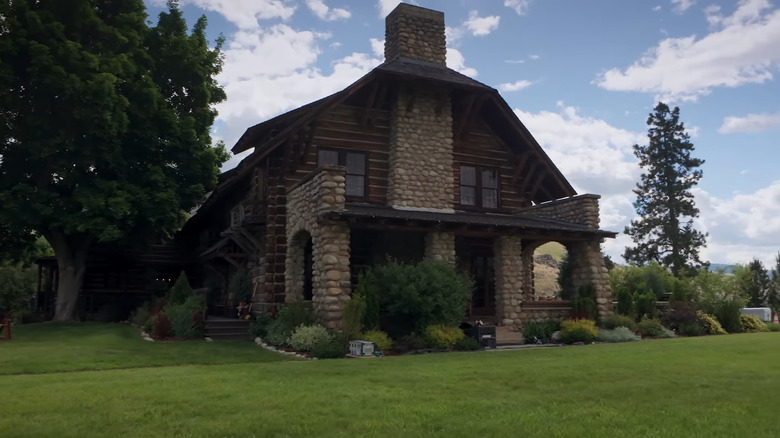 the real-life Dutton Ranch house on a sunny day