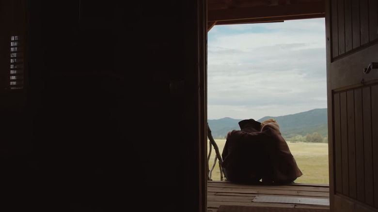 Beth (Kelly Reilly) holds Rip (Cole Hauser) in Yellowstone