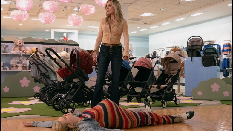 Michelle Pfeiffer ao lado de Elle Fanning