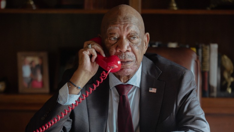 Morgan Freeman, Lioness'ta