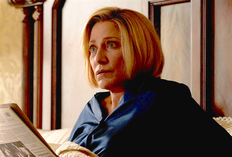 Impeachment American Crime Story Edie Falco Hillary Clinton