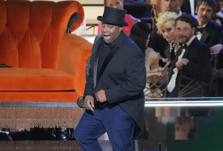 emmys-2022-opening-monologue-kenan-thompson