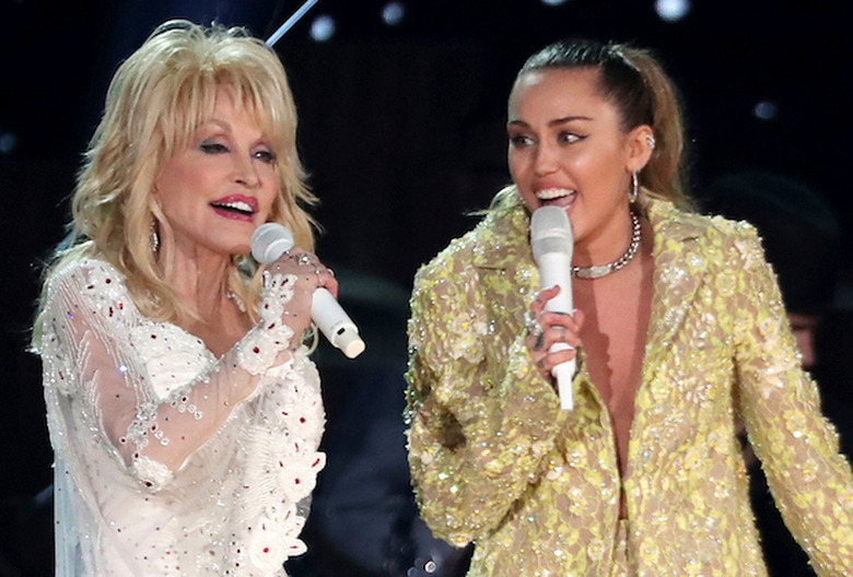 grammy-awards-2019-dolly-parton-miley-cyrus