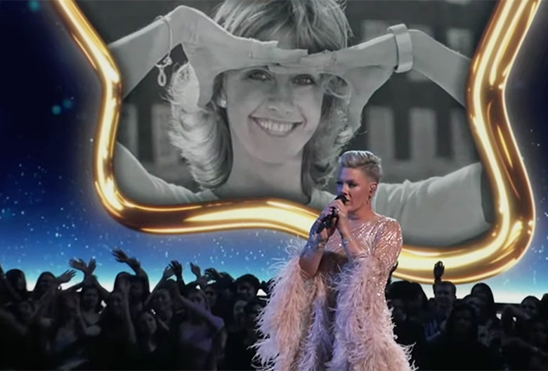 Pink AMAs 2022 Olivia Newton-John