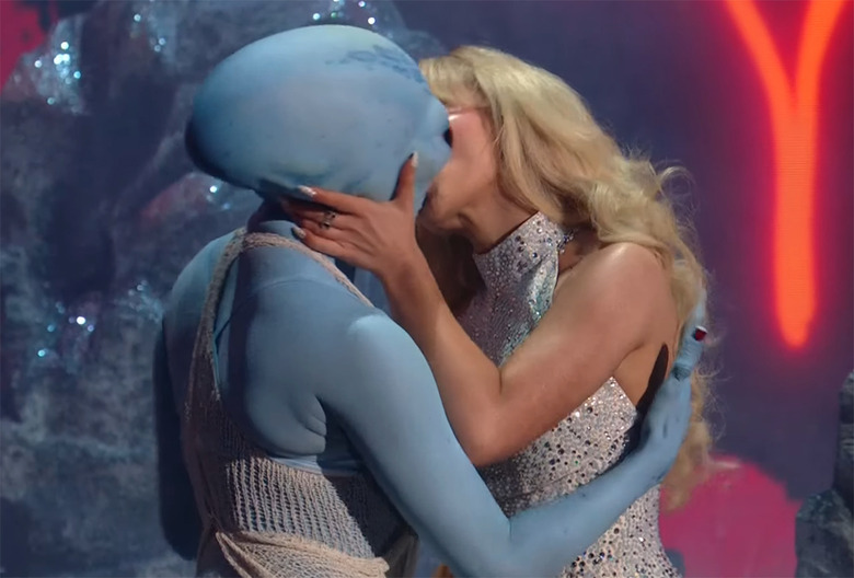 Sabrina Carpenter VMAs 2024 Performance Video