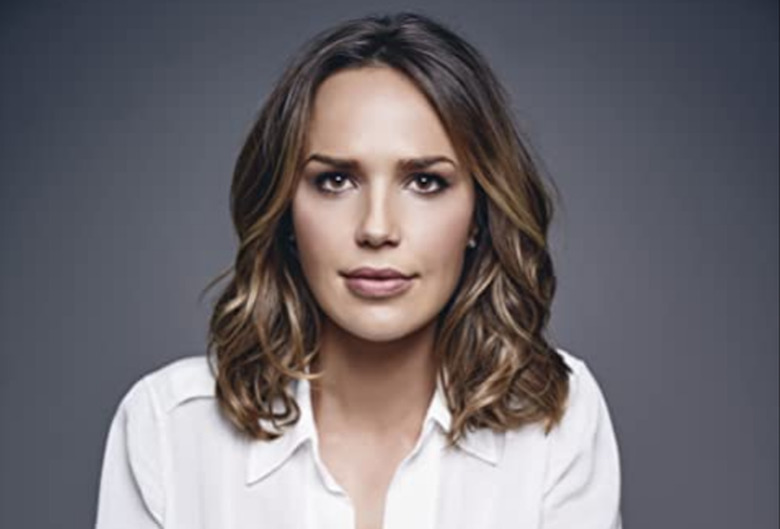 Arielle Kebbel 911