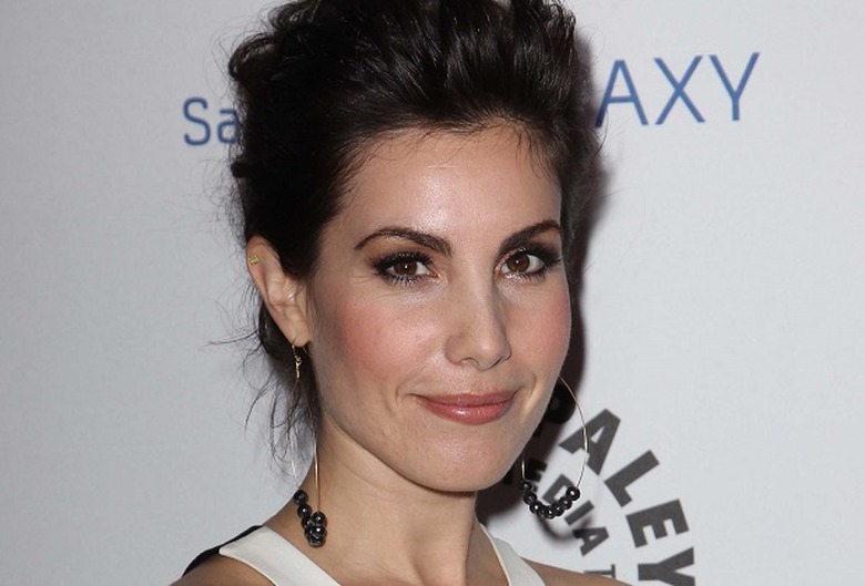 Arrow Casts Carly Pope