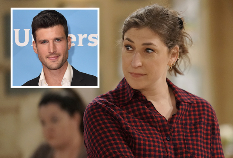 Call Me Kat Season 3 - Parker Young