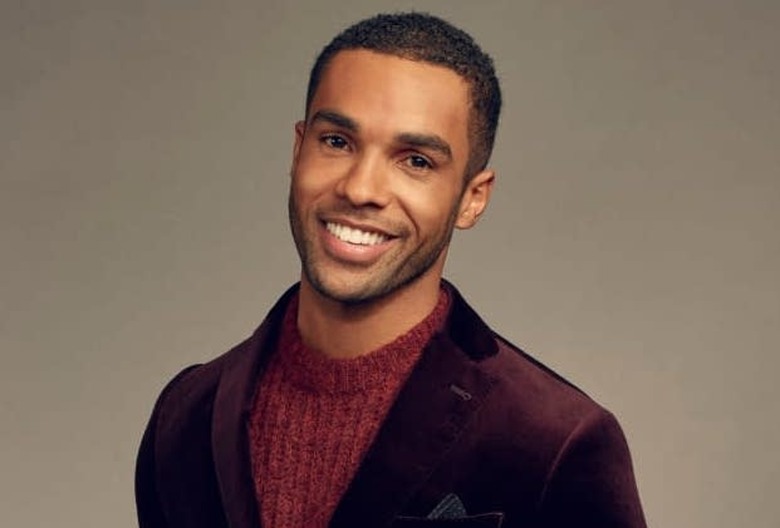 Lucien Laviscount Emily in Paris