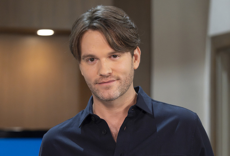  Van Hansis on 'General Hospital'