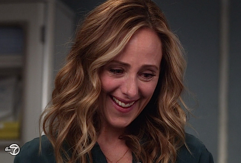 greys-anatomy-season-14-best-moments-kim-raver