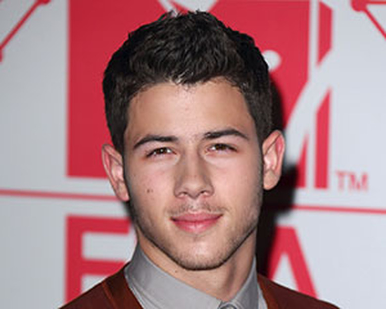 nick-jonas-hawaii-five-0-300