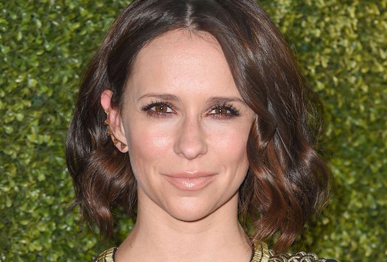 Jennifer Love Hewitt 9-1-1