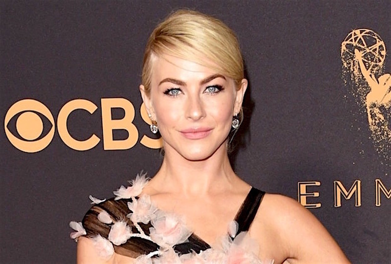 Julianne Hough Jolene Dolly Parton's Heartstrings Netflix
